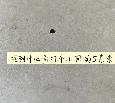 岢岚瓷砖空鼓维修公司专业解答在瓷砖铺贴过程中，如果砂料搅拌不均匀，将会带来以下问题